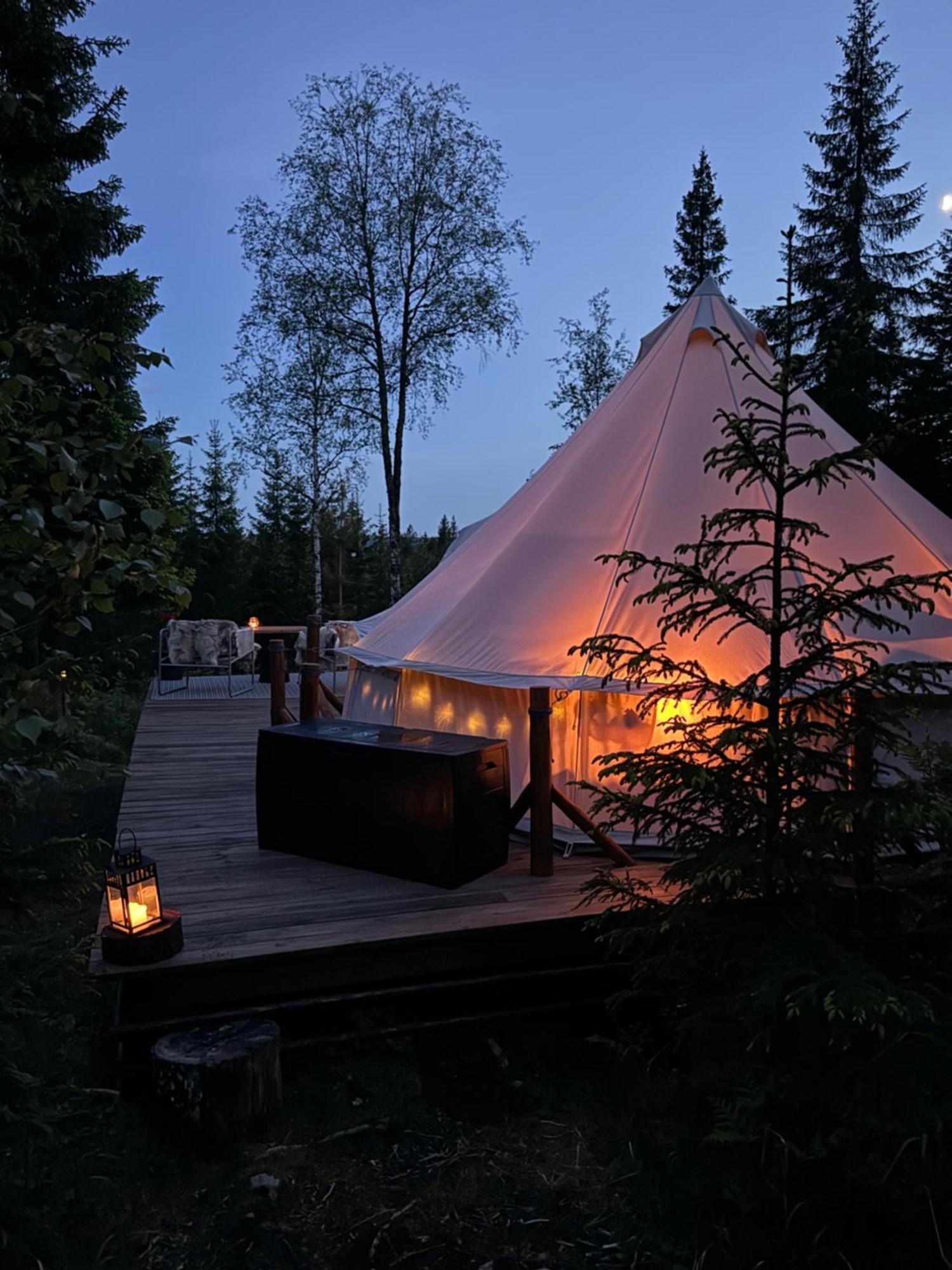 Glamping Tent With Amazing View In The Forest Турсбю Екстер'єр фото