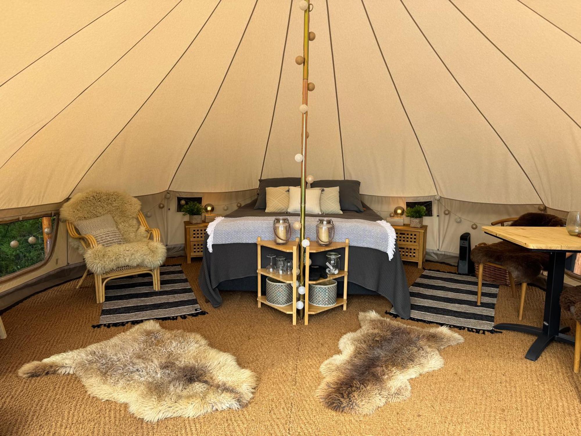 Glamping Tent With Amazing View In The Forest Турсбю Екстер'єр фото